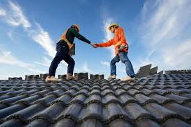 Best Commercial Roofing Services  in Saginaw, MI